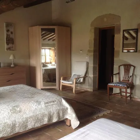La Maison De Velina Bed & Breakfast Sernhac